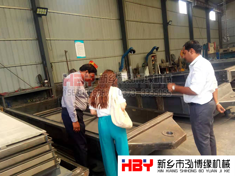 氯堿使用平面回轉篩篩分比其他篩分機械好用嗎